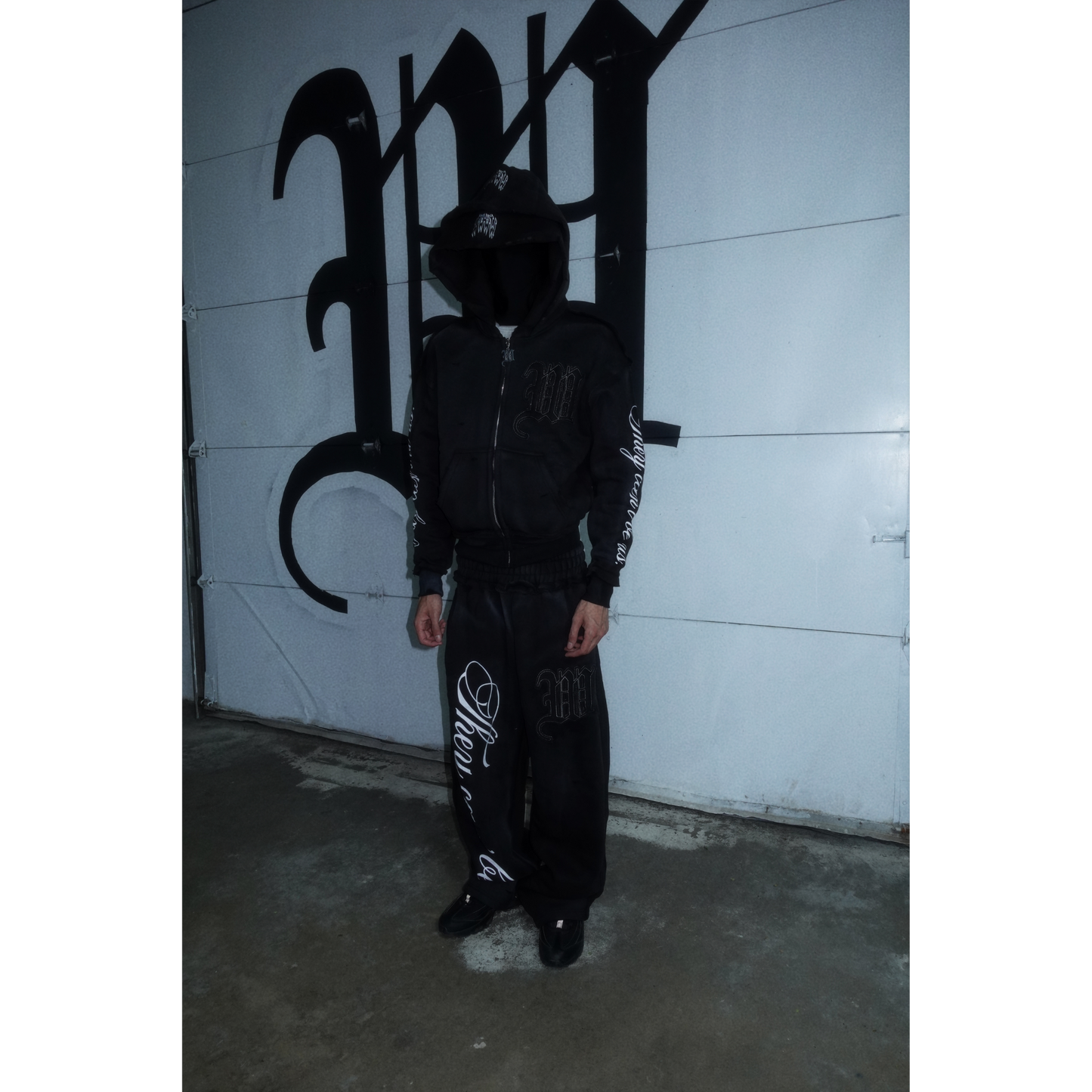 Conjunto WorldWide Panther