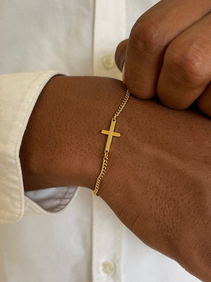 Pulsera Cruz (Bañado oro 18K).