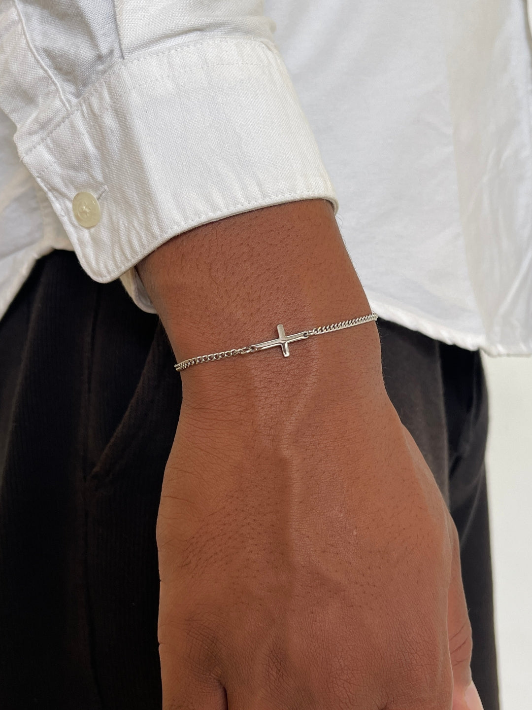 Pulsera Cruz (Bañado oro 18K).