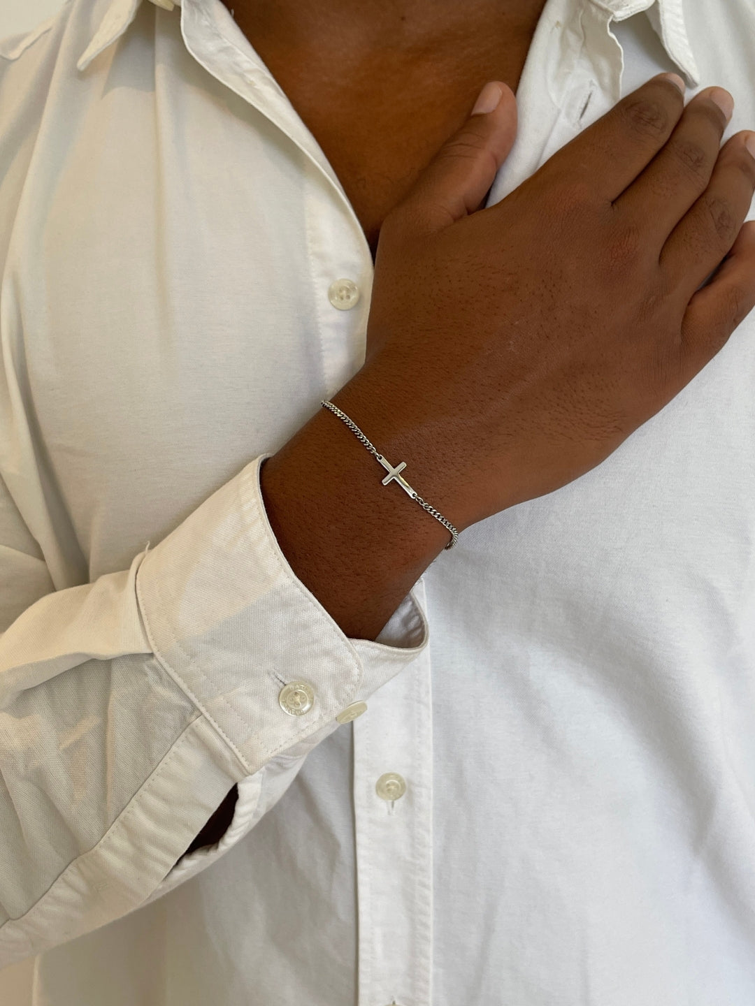 Pulsera Cruz (Bañado oro 18K).