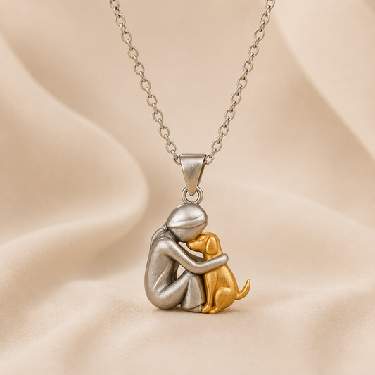 Collar del Abrazo Eterno en oro