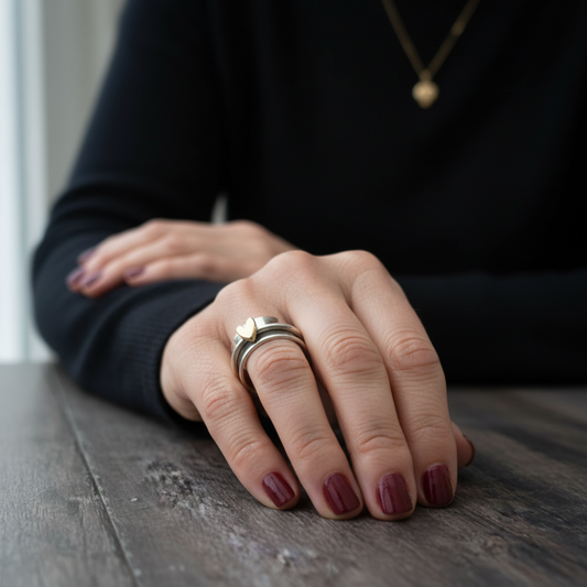 Anillo Alixa puesto